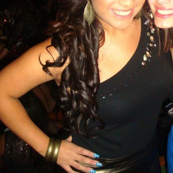 One sleeve black blouse with gems - Picture 2 of 4